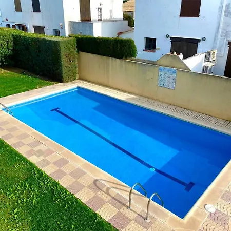 Lovely House On The Costa Brava With Pool L'Escala